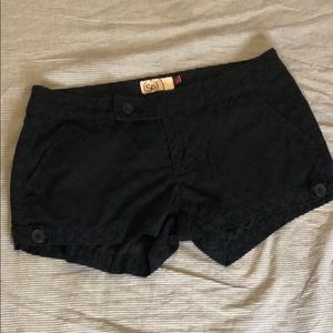 ❤SO navy eyelit shorts size 5